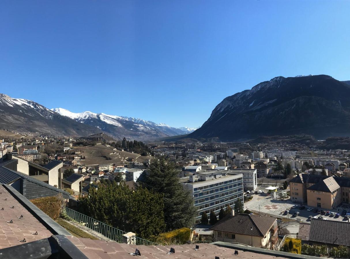 Les Murets Bed and Breakfast Sierre Exterior foto